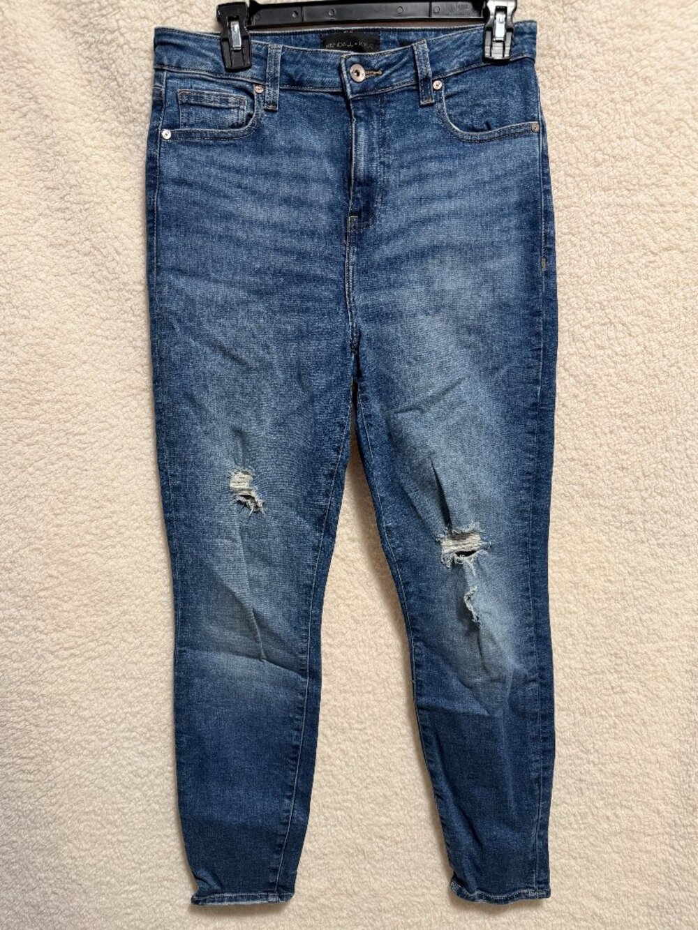 KENDALL & KYLIE Stretchy Distressed Skinny Jeans Destructed Denim Size 9 / 29
